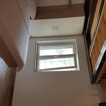 House Cvitina 度假居 *