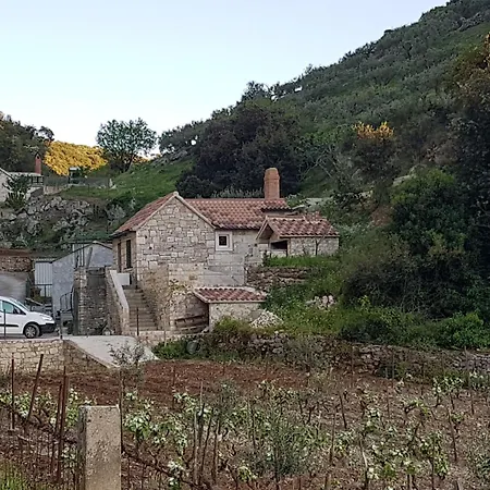 House Cvitina * Постира